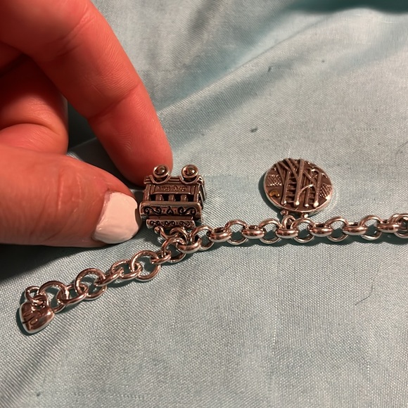 Limited Edition Brighton California Collectable Charm Bracelet - Picture 9 of 11